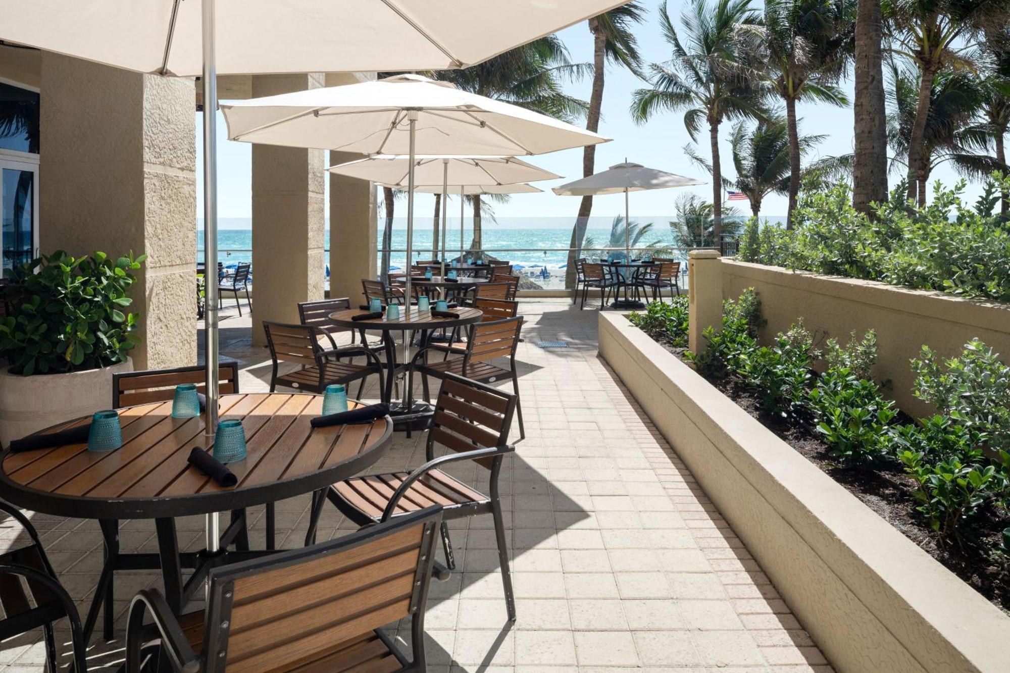 Palm Beach Marriott Singer Island Beach Resort & Spa Riviera Beach Exterior photo